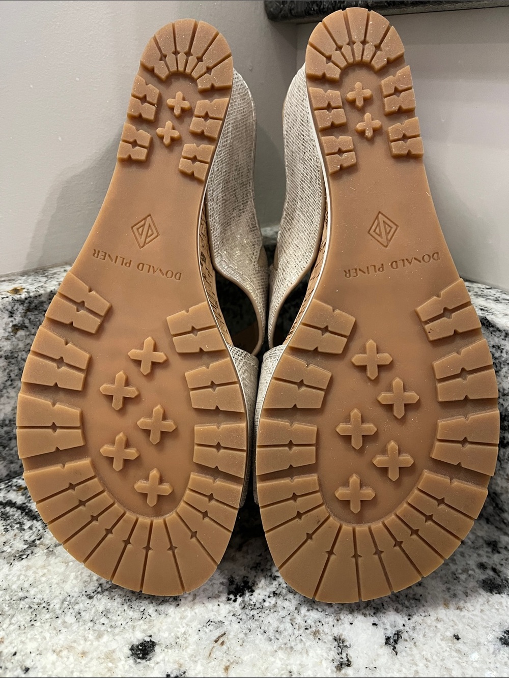 Like New Donald Pliner IRINI Wedge Sandals in Platino | Size 7.5 - Picture 7 of 9